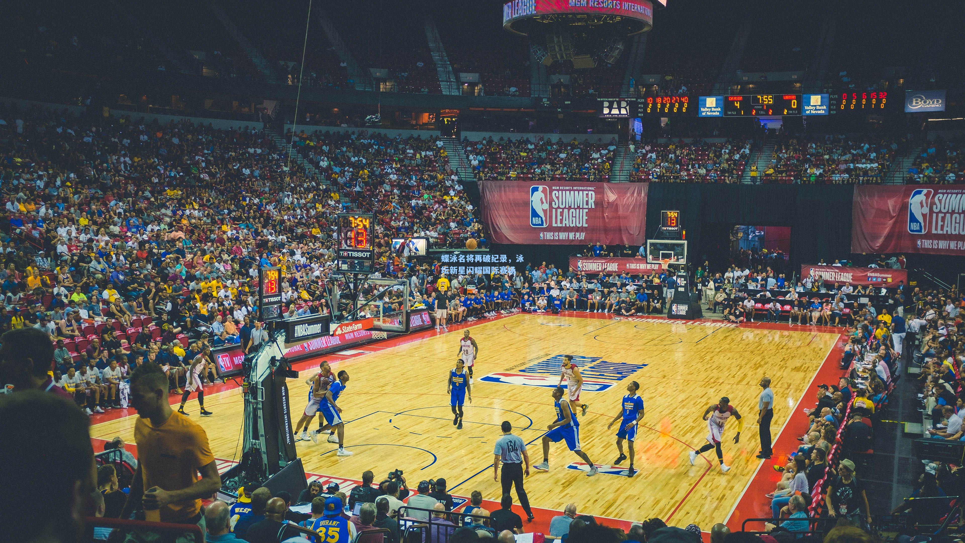 ng体育_蝶泳名将再破纪录，泳坛新星闪耀国际赛场